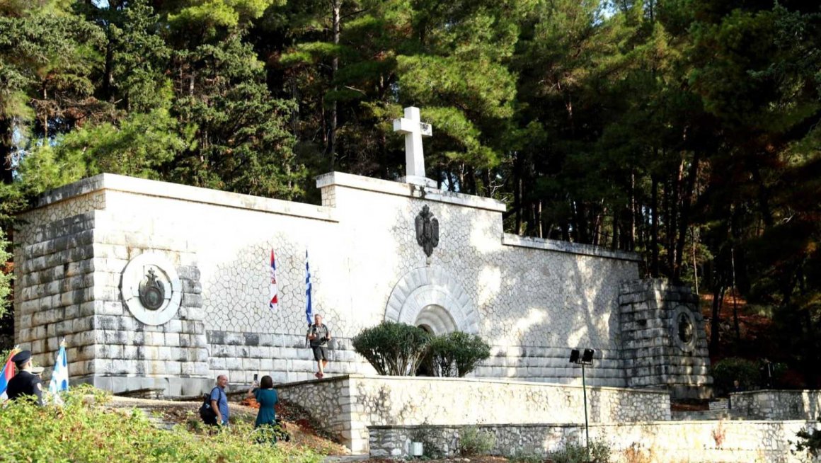 Obnova mauzoleja na Vidu: Vlada izdvaja 100 miliona dinara za spomen-obeležje koje čuva sećanje na Albansku golgotu