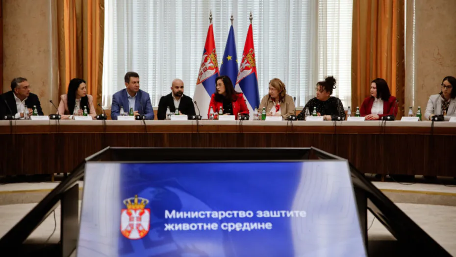 Pavkov potpisala ugovore vredne 350 miliona dinara za zamenu kotlova u javnim ustanovama
