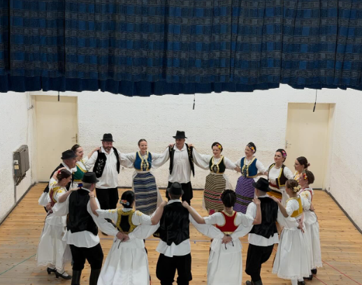 Folklorni ansambl nastupio na koncertu „Neka naša priča“ u Lugavčini