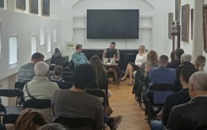 Predstavljena zbirka poezije "Suze" Branka Cebalovića