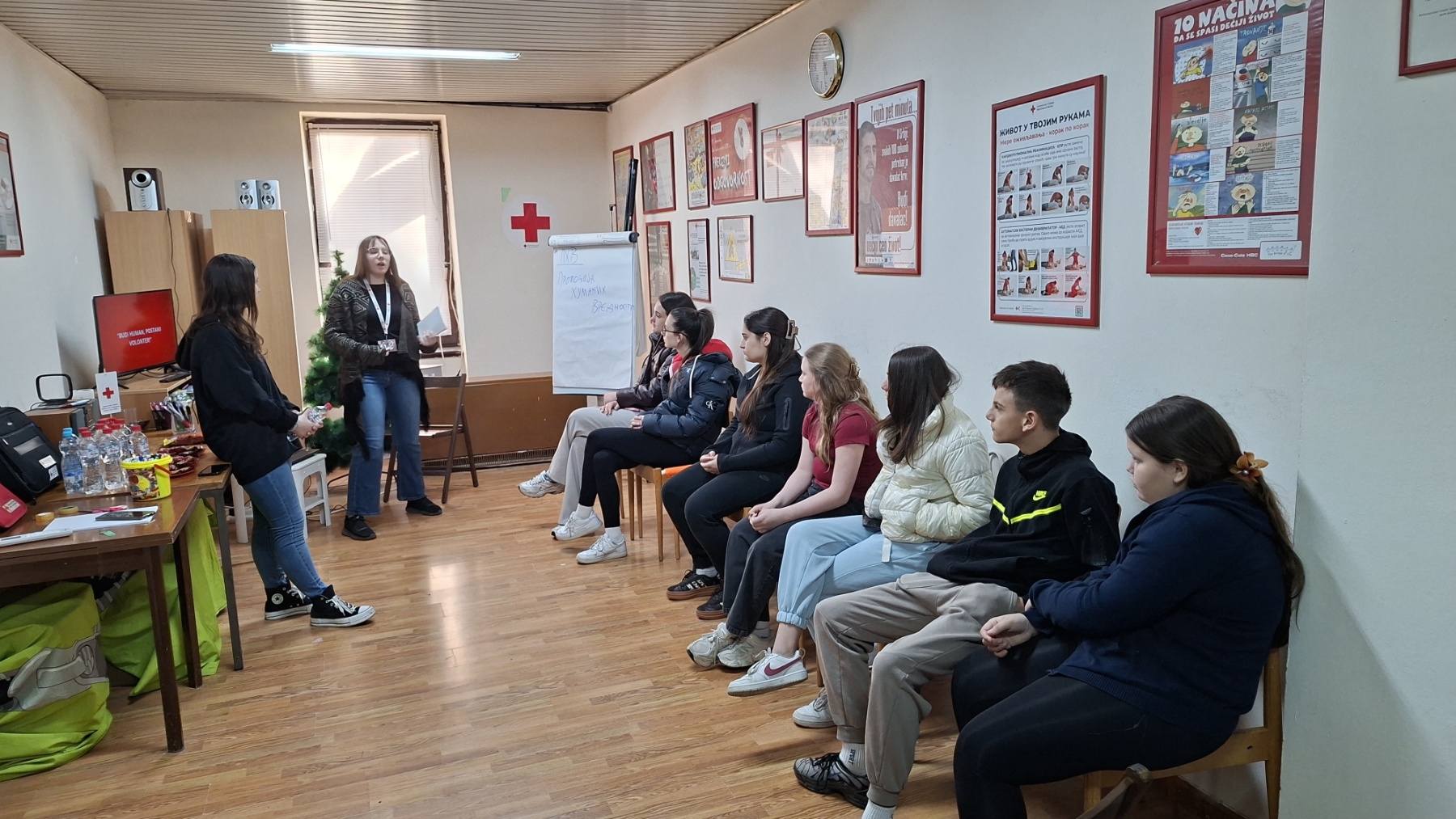 Realizovan niz humanitarnih i edukativnih aktivnosti u Crvenom krstu