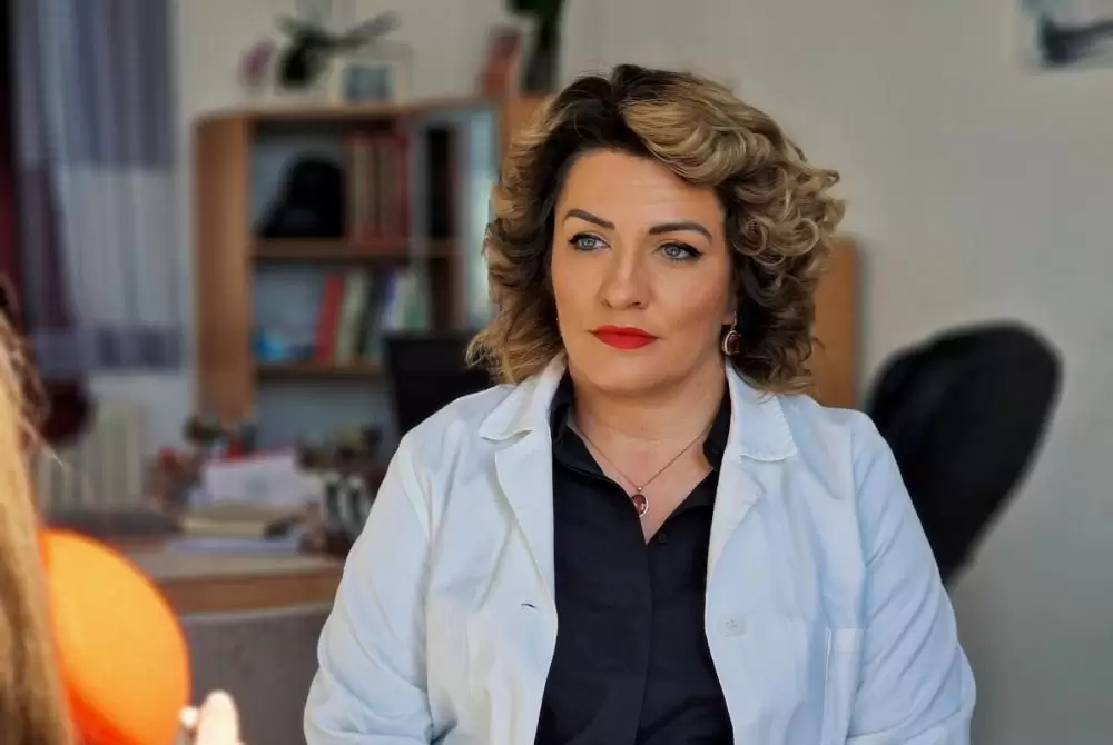 Izabrana prva žena na čelu opštine Kula – za glasali i blokaderi- Za dr Vesnu Tomić glasalo 20 od 37 odbornika, vladajuća koalicija broji 19 mesta.
