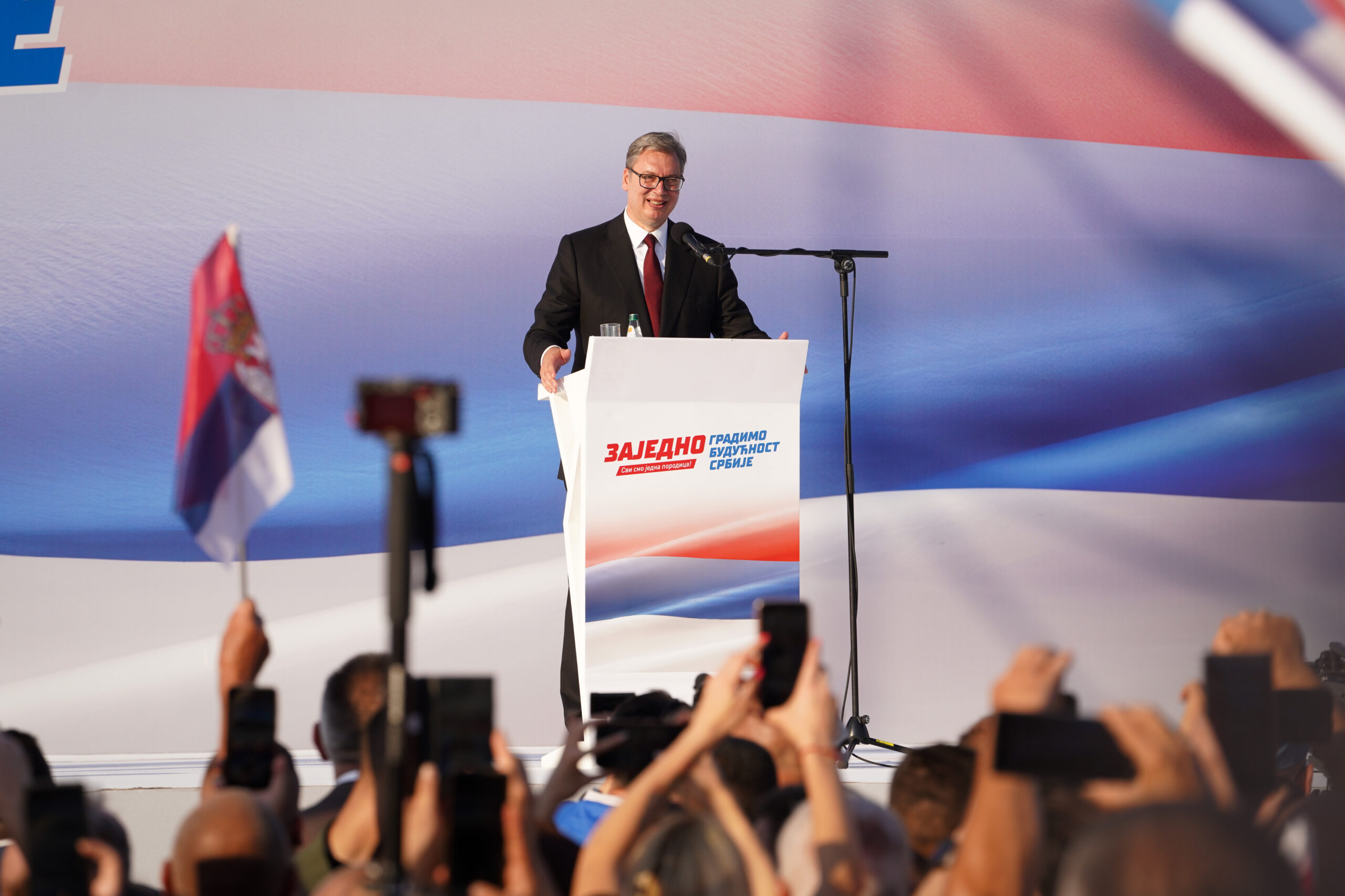 Vučić: Srbija mora ubrzano da se razvija, od avgusta fabrika za proizvodnju robota