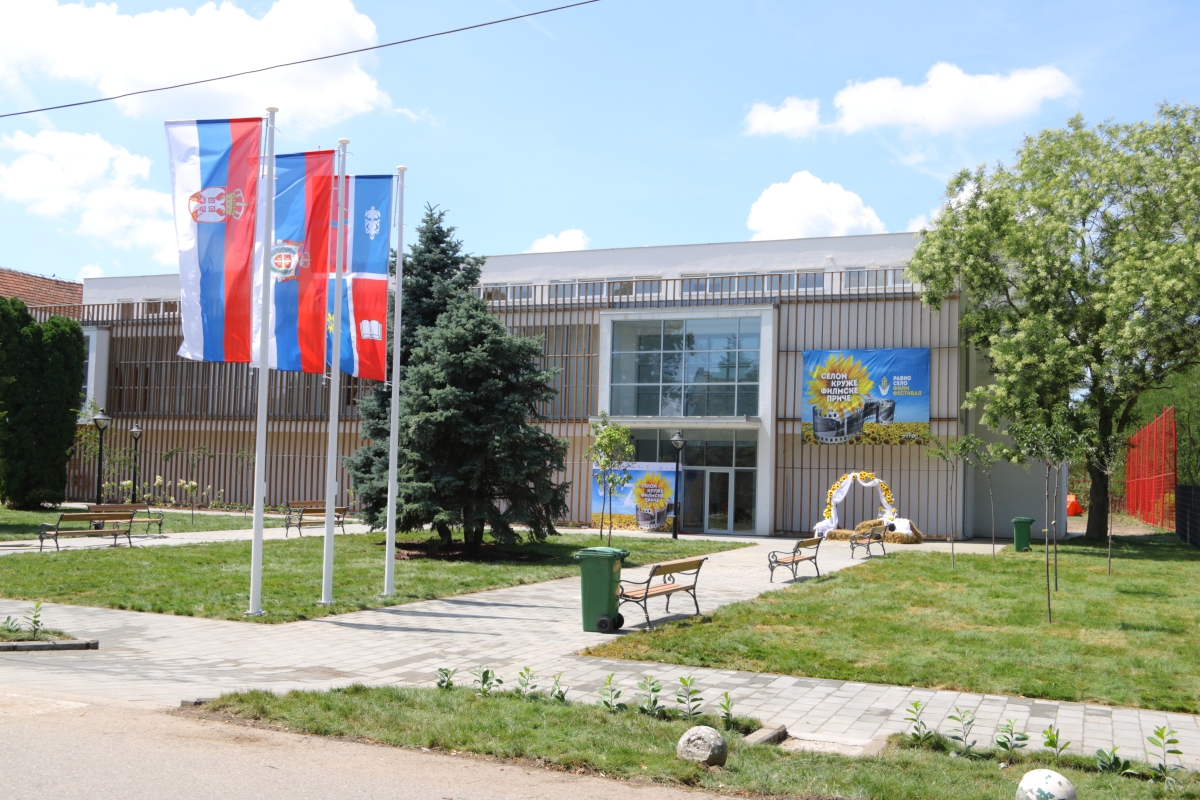 Pokrajinska vlada uložila 342 miliona dinara u novi Dom kulture u Ravnom Selu