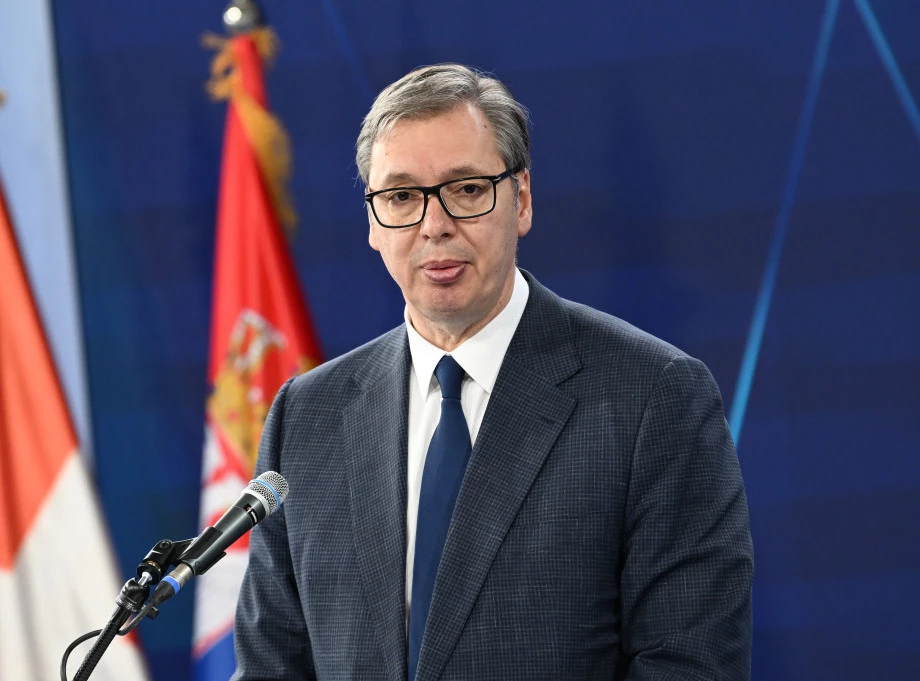 Vučić čestitao premijeru Bernamu: Uveren sam da ćemo nastaviti unapređenje odnose