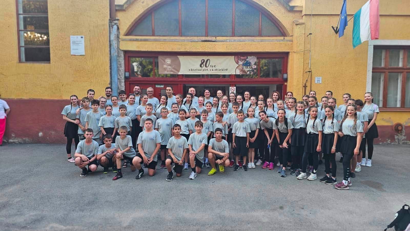 Folkloraši iz Vrbasa učestvovali na 37. Srpskom folklornom kampu u Batanji