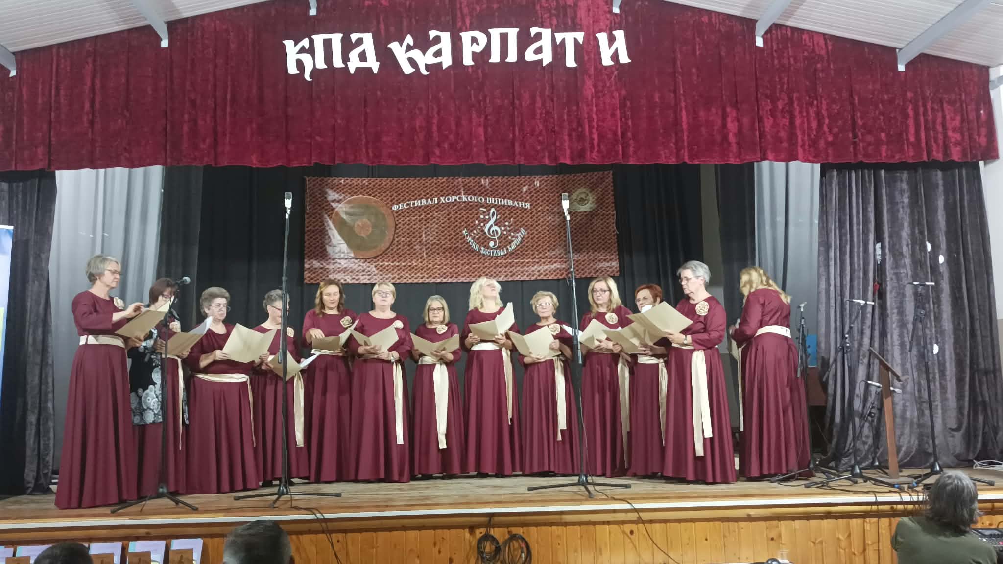 Horovi iz šest mesta nastupili na 16. Horskom festivalu u Vrbasu