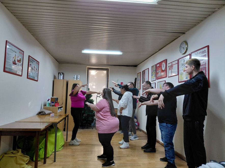 Kreativne radionice, humanitarne aktivnosti i obuka prve pomoći u Crvenom krstu Vrbas